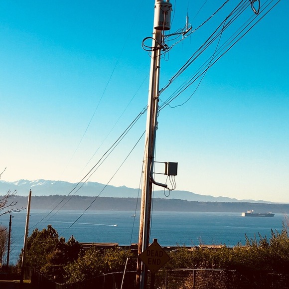 Meet your Posher - Picture 4 of 5